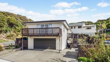  at 2 Abbey Way, Whitby, Porirua