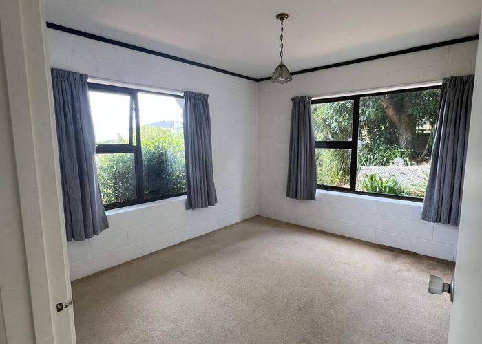  at 16 Pounamu Place, Shelly Park, Auckland