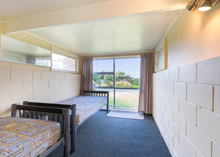  at 2 Seaview Terrace, Waiuku