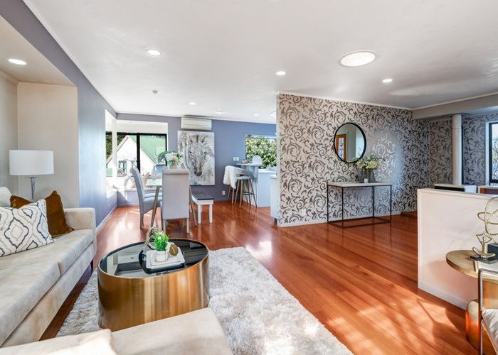  at 2/8 Antrim Grove, Bayview, North Shore City, Auckland