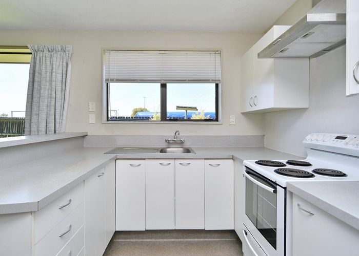  at 2/34 Tilford Street, Woolston, Christchurch City, Canterbury