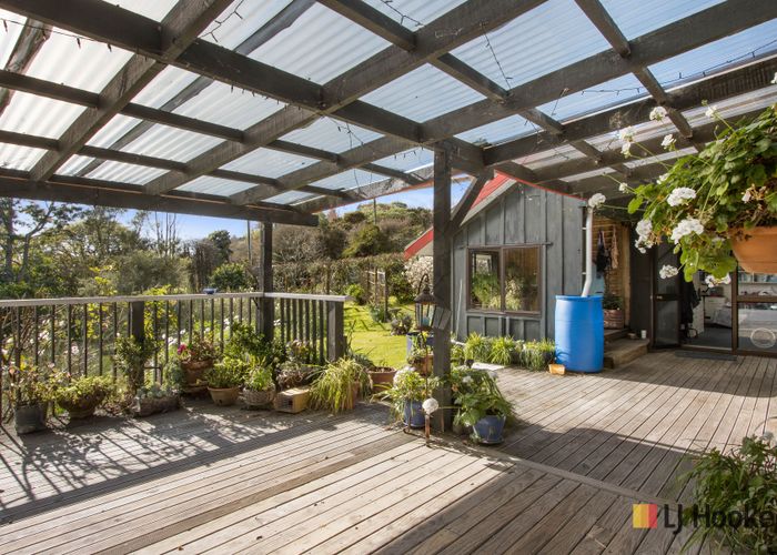  at 284 Old Highway, Whakamārama