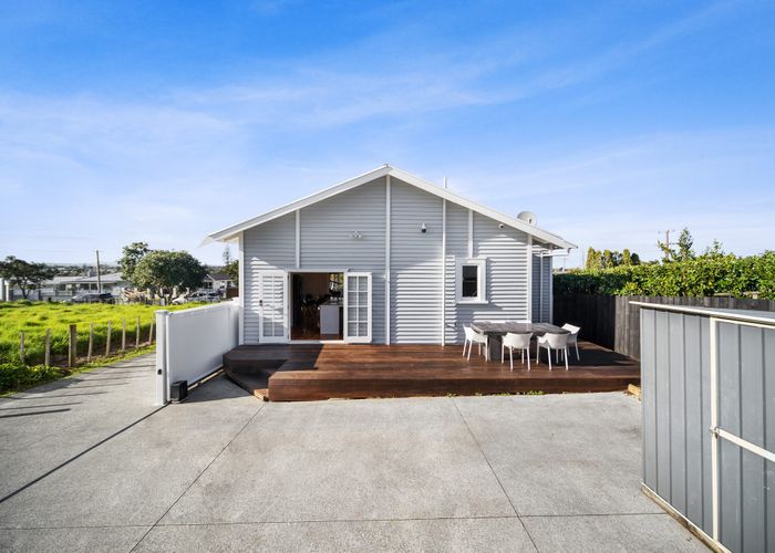  at 24 Mountain Road, Mangere Bridge, Auckland