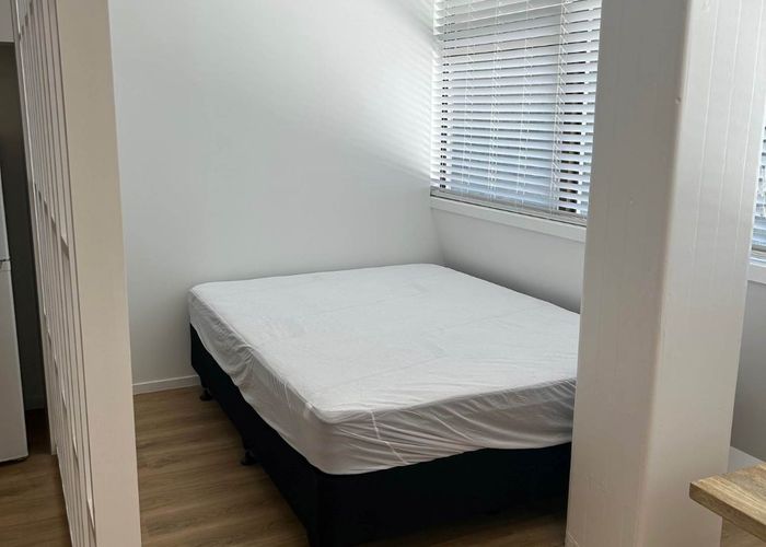  at 4b/2 Whitaker Place, Grafton, Auckland City, Auckland