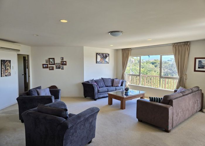  at 37 Lorikeet Place, Unsworth Heights, North Shore City, Auckland