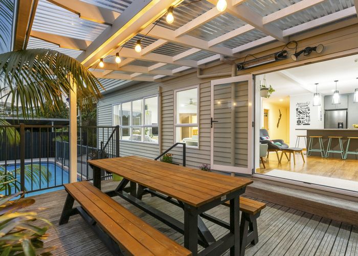  at 29 Korotaha Terrace, Rothesay Bay, North Shore City, Auckland