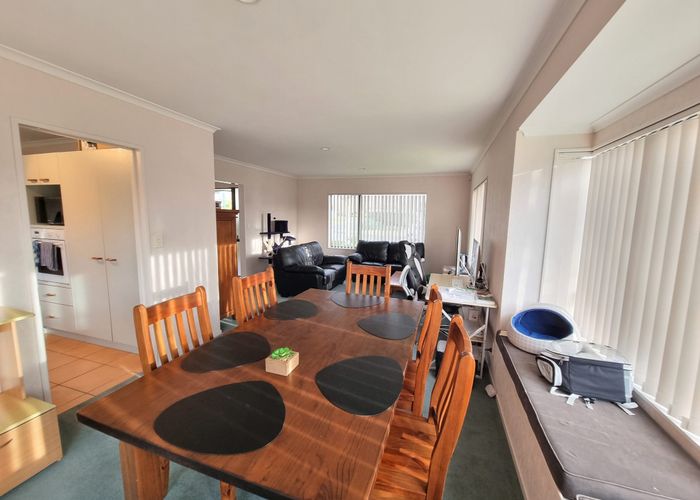 For rent 91 Moyrus Crescent, East Tamaki Heights, Manukau City