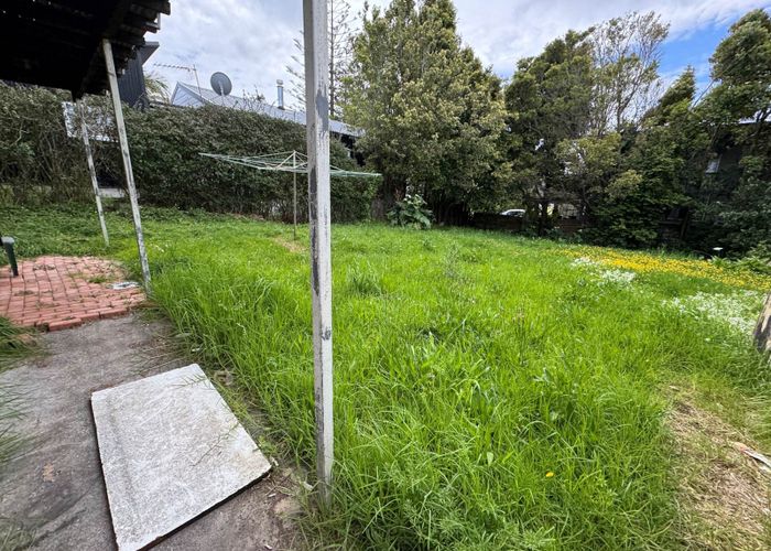  at 52 Monarch Avenue, Hillcrest, North Shore City, Auckland