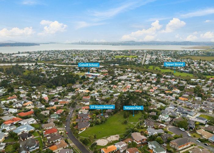  at 27 Sturm Ave, Royal Heights, Waitakere City, Auckland
