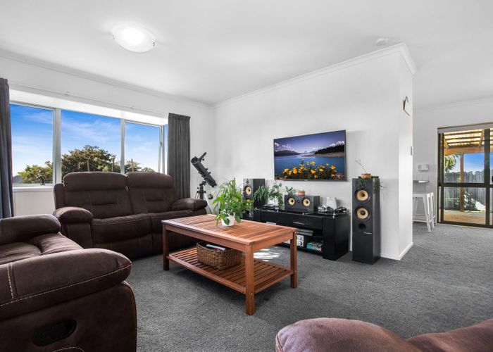  at 11 KAIMOANA STREET, Weymouth, Manukau City, Auckland