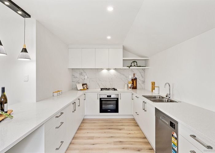  at 7B Waddell Avenue, Point England, Auckland City, Auckland