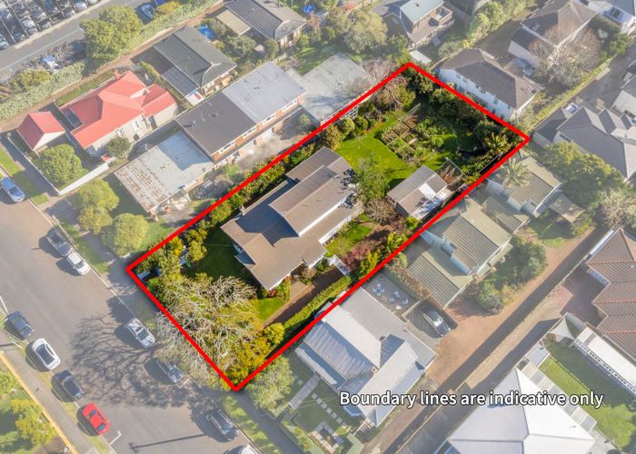  at 14 Wairakei Street, Greenlane, Auckland