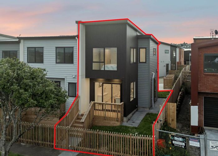  at 8-11 / 33 Heatherbank Street, Glen Innes, Auckland City, Auckland