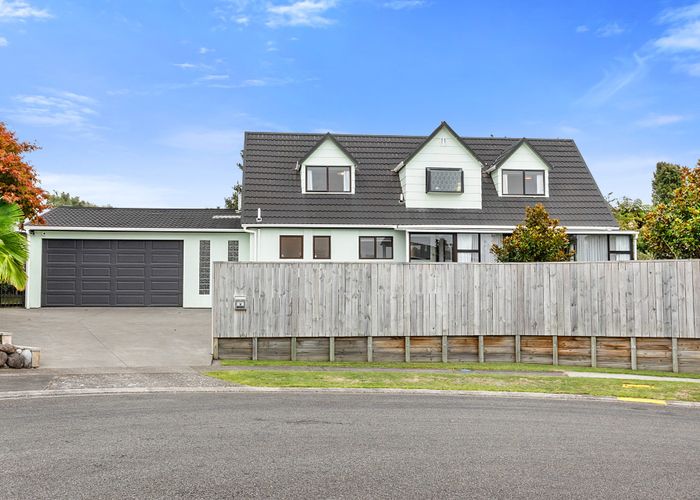  at 14 Winstone Place, Highlands Park, New Plymouth, Taranaki