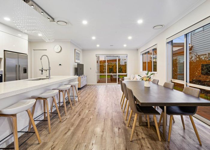  at 7  Horsefields Drive, Flat Bush, Manukau City, Auckland