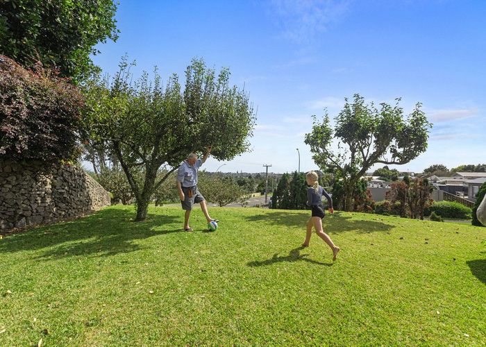  at 2 Townhead Crescent, Bethlehem, Tauranga, Bay Of Plenty