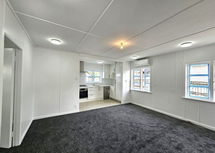  at 12 Miro Road, Mangere Bridge, Manukau City, Auckland