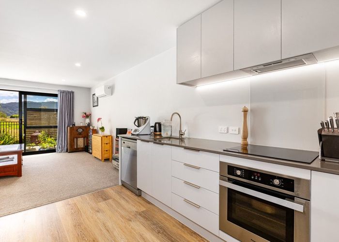  at 41 Te Ara o Papatahi, Wainuiomata, Lower Hutt, Wellington