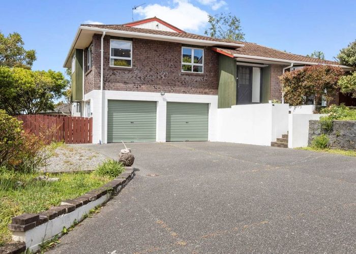  at 9 Forsythe Place, Massey, Auckland