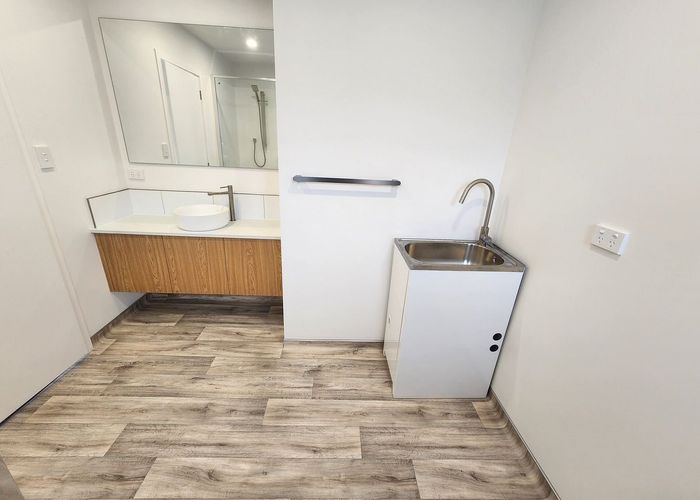  at 8/41A McParland Street, Ebdentown, Upper Hutt, Wellington