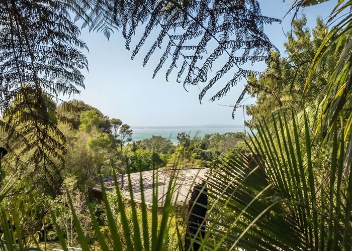  at 3 Huia Road, Titirangi, Waitakere City, Auckland