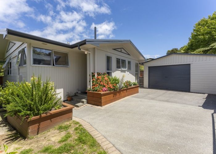  at 7 Gainsborough Grove, Belmont, Lower Hutt