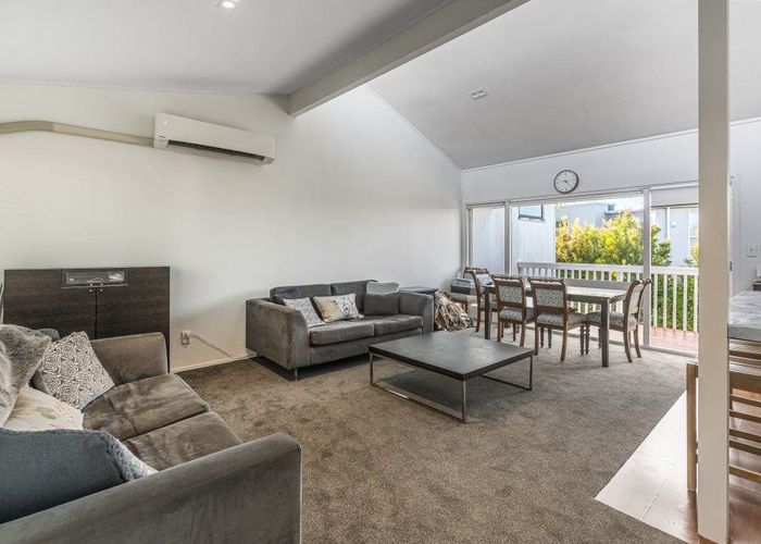  at 68B Seaview Road, Castor Bay, North Shore City, Auckland
