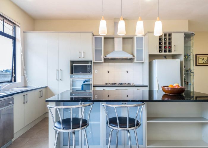  at 3 Stroud Place, Henderson, Waitakere City, Auckland