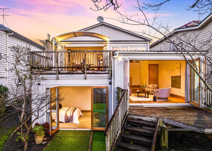  at 27 First Avenue, Kingsland, Auckland