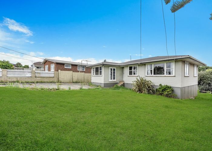  at 14 McLennan Road, Mount Wellington, Auckland City, Auckland