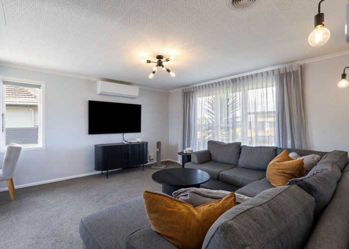  at 25 Battersea Place, Roslyn, Palmerston North, Manawatu / Whanganui