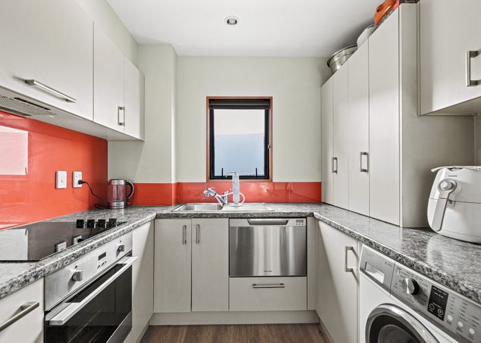  at 1/40 Picton Avenue, Riccarton, Christchurch City, Canterbury