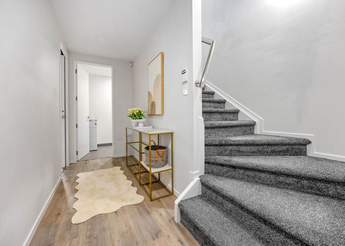  at 6 Te Rorea Lane, Mount Roskill, Auckland City, Auckland