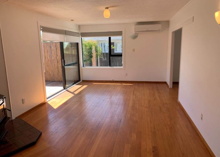  at 121 Waimumu Road, Massey, Waitakere City, Auckland