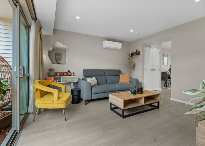  at 4/45 Methuen Road , New Windsor, Auckland City, Auckland