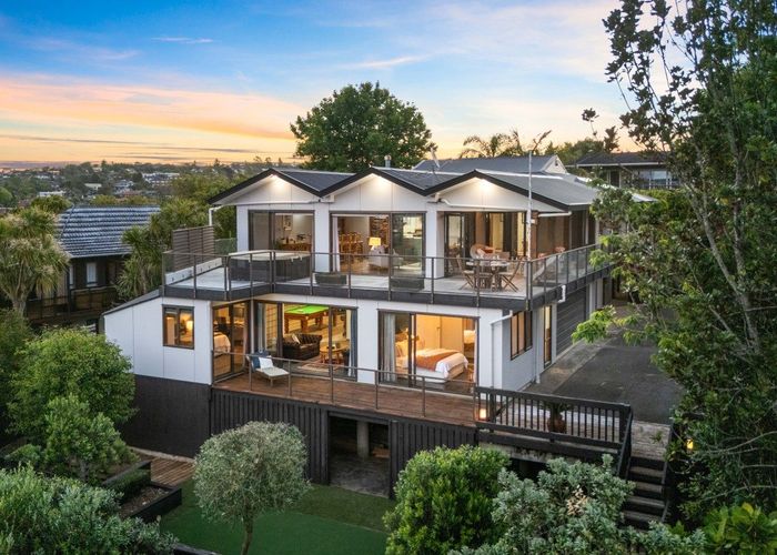  at 36 Montclair Rise, Browns Bay, North Shore City, Auckland