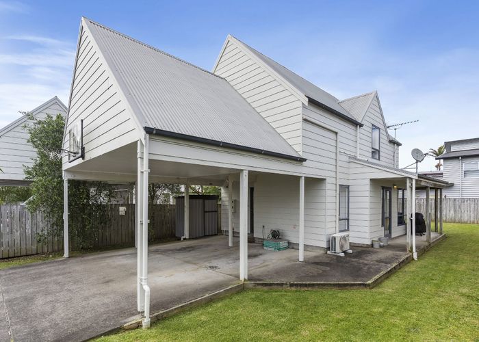  at 22B Panorama Road, Mount Wellington, Auckland