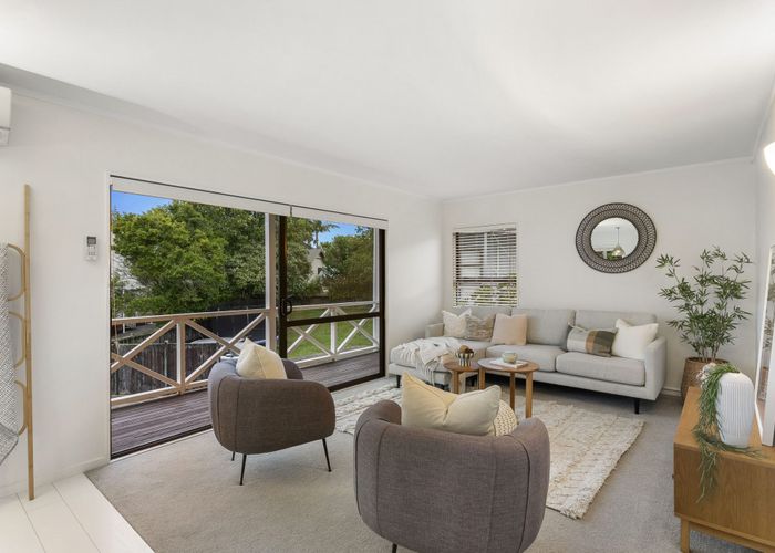  at 2/37 Alexander Avenue, Torbay, North Shore City, Auckland