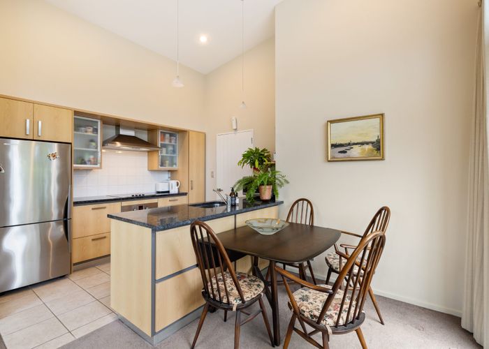 at 5/43 Main Road, Redcliffs, Christchurch City, Canterbury