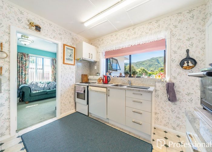  at 34 Wellington Road, Wainuiomata, Lower Hutt, Wellington