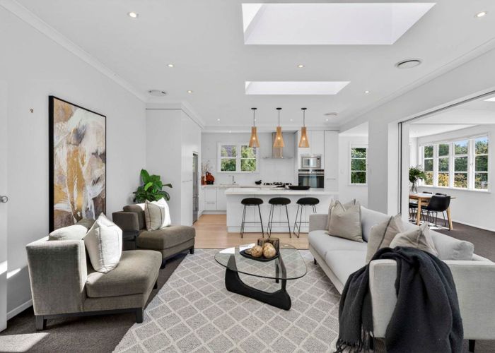  at 8 Robley Crescent, Glendowie, Auckland City, Auckland