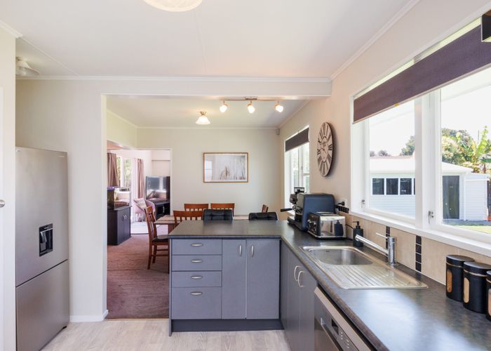  at 14 Motuoapa Place, Kelvin Grove, Palmerston North