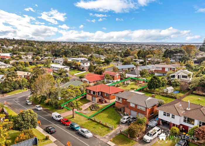  at 79 Lantana Road, Green Bay, Auckland