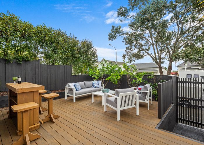  at 1/92 Victoria Road, Devonport, Auckland