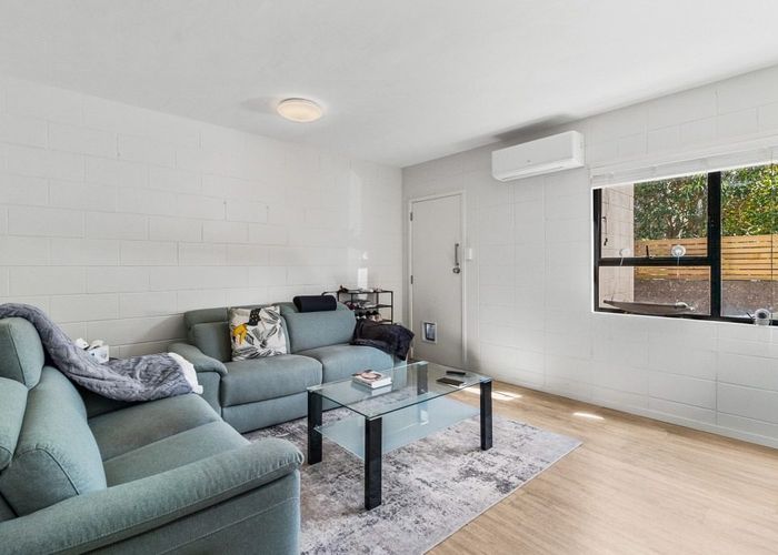  at 6/41 Woodward Road, Mount Albert, Auckland