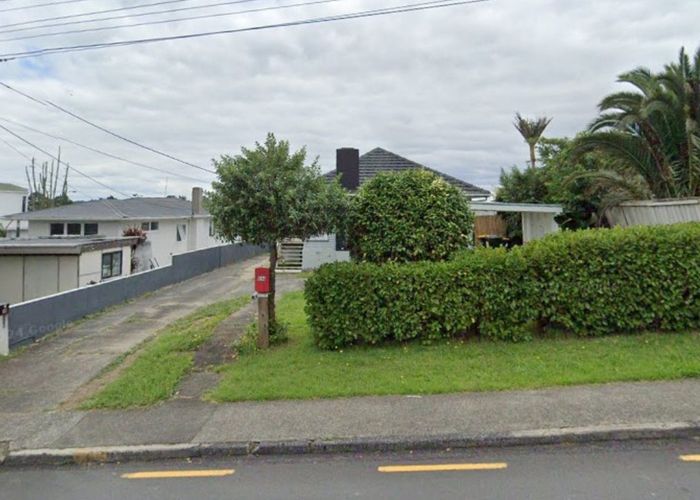  at 2/51 Vodanovich Road, Te Atatū South, Auckland