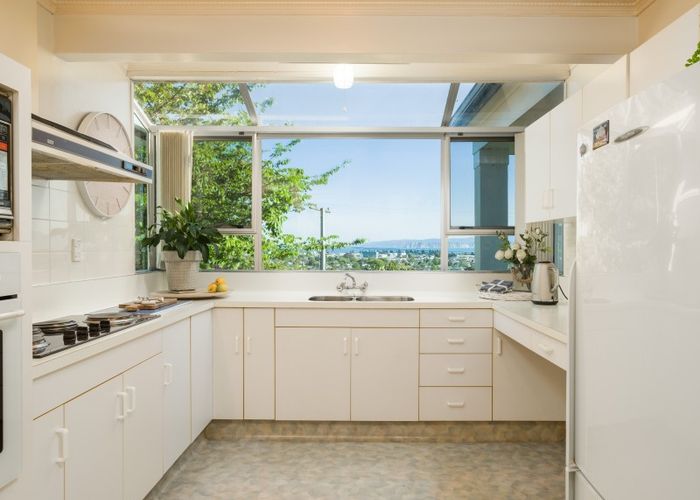  at 2 Hill Road, Whataupoko, Gisborne