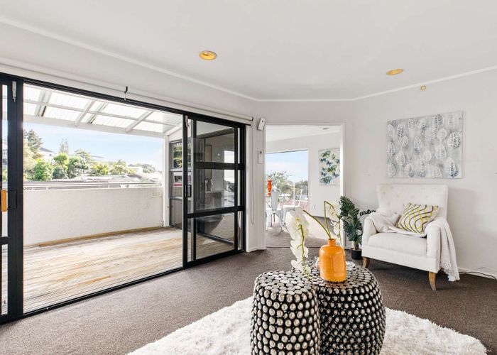  at 2/4 Dorrit Lane, Howick, Auckland
