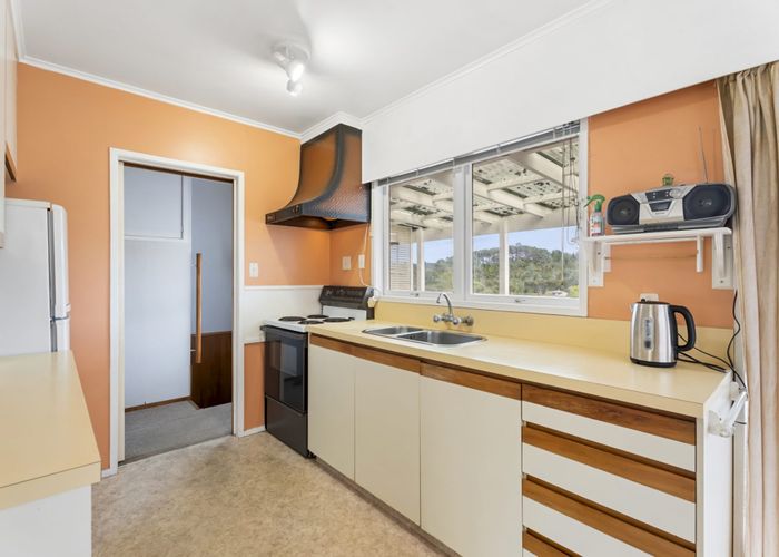  at 56 Elliott Avenue, Bayview, North Shore City, Auckland