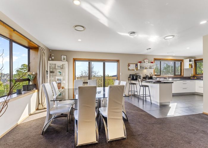  at 2/55 Whaka Terrace, Huntsbury, Christchurch City, Canterbury